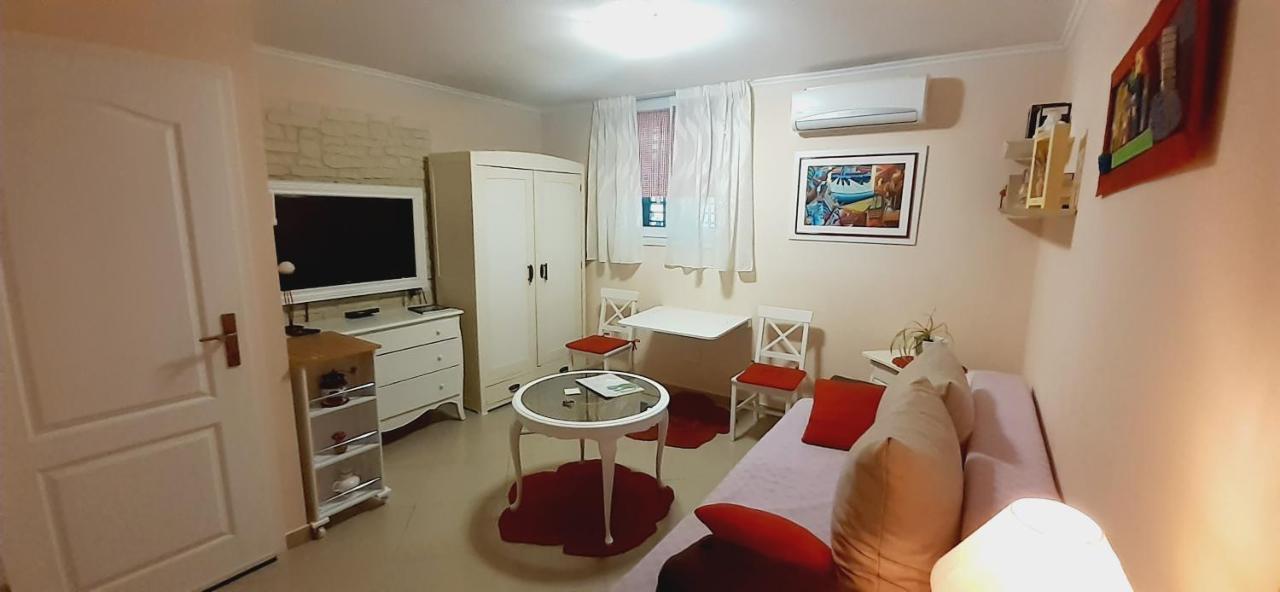 Studio Apartment Imagino Split Exterior foto